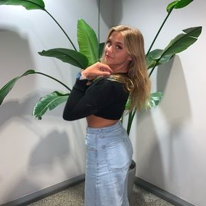 Meet your Posher, Abi